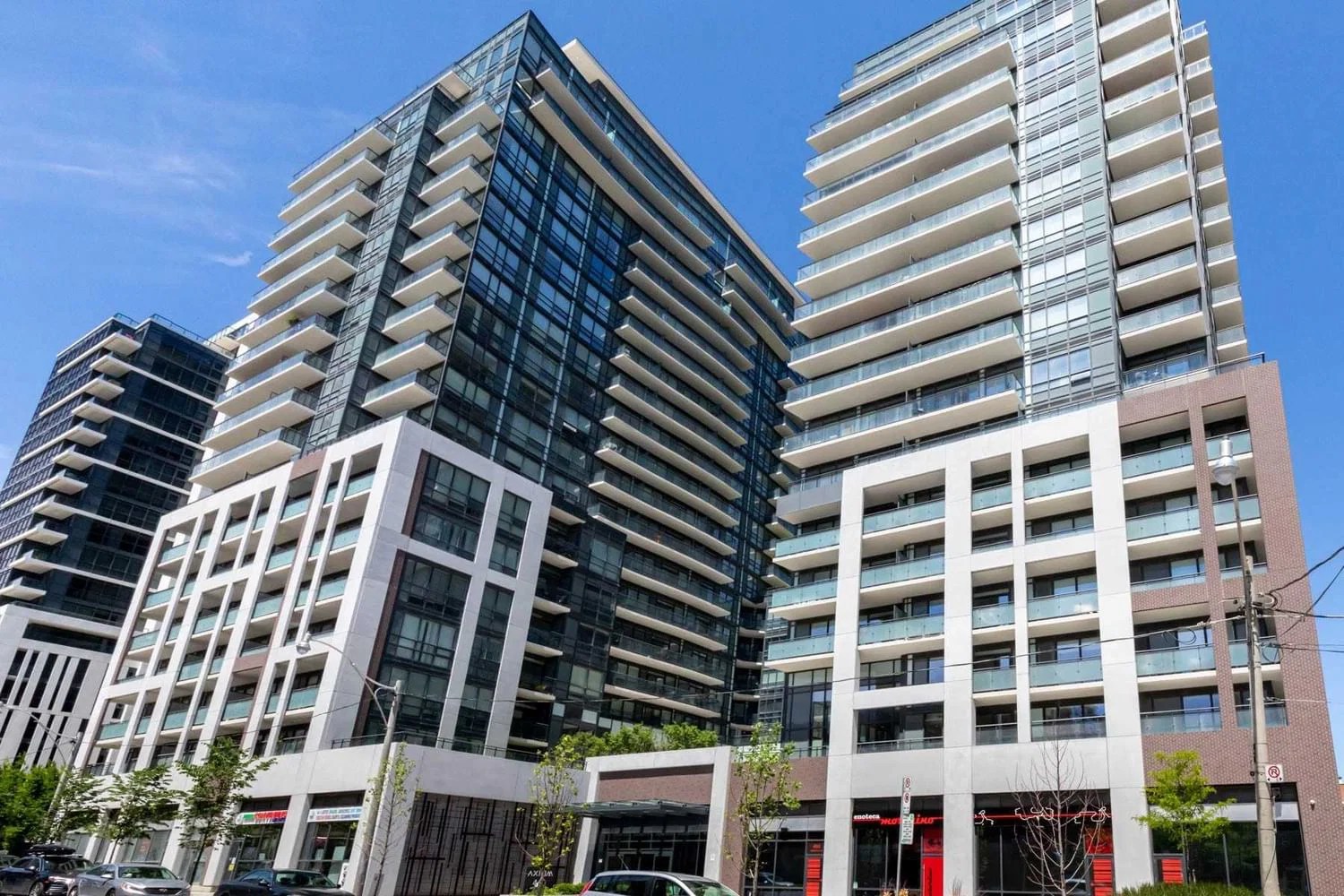 460 Adelaide St E Axiom Condos 2 Beds 2 Baths Unit 1816