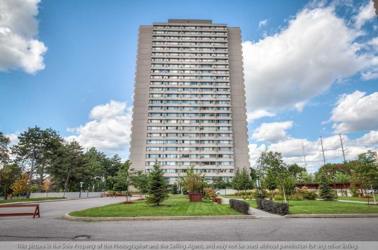 735 Don Mills Rd 715 Don Mills Condos 2 Beds 1 Bath Unit 2506