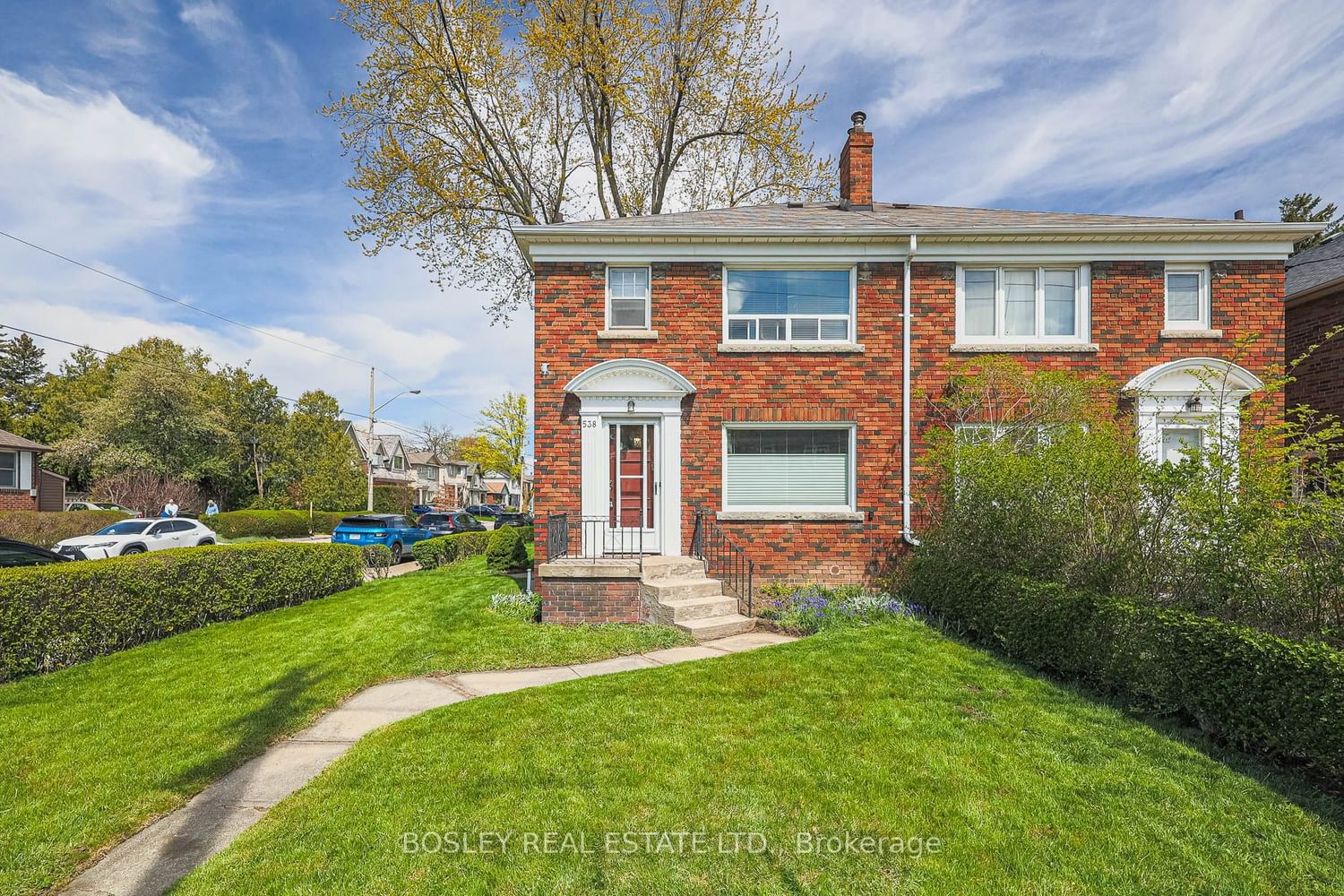 538 Broadway Ave 3 Beds 2 Baths