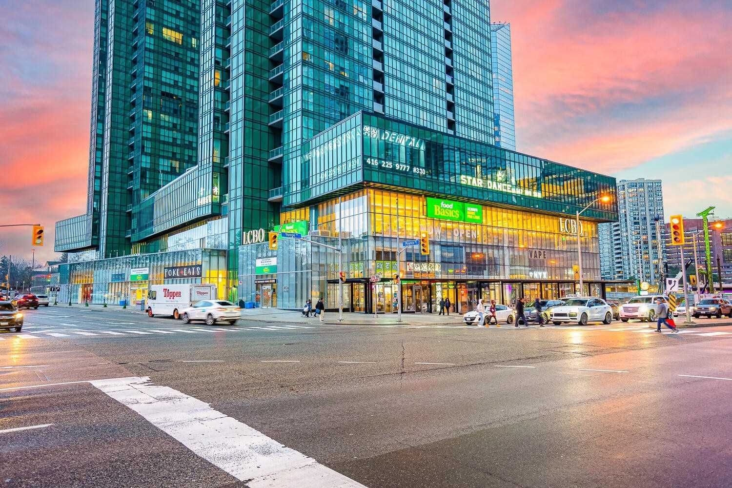 9 Bogert Ave Emerald Park Condos 2 Beds + 1 2 Baths Unit 4002