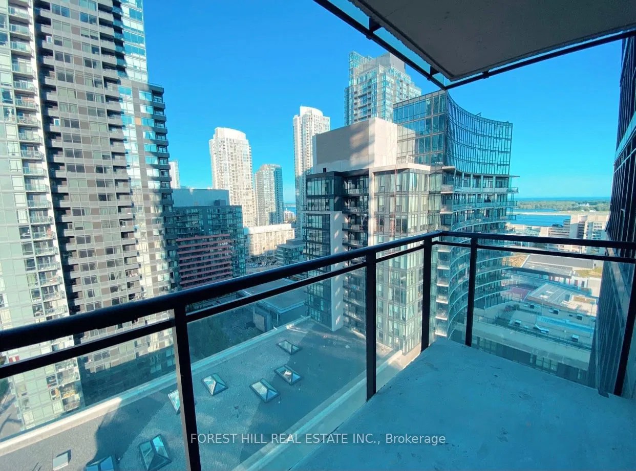 25 Capreol Crt E Luna Vista Condos 1 Bed 1 Bath Unit 2101