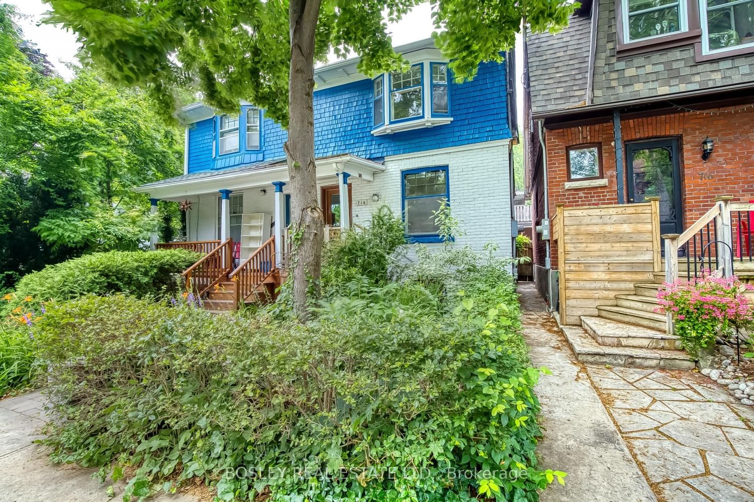 714 Palmerston Ave 3 Beds 2 Baths