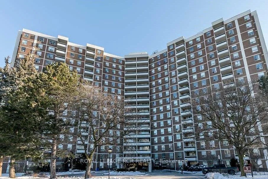 5 Shady Golf Way 5 Shady Golfway Condos 2 Beds 1 Bath Unit 1215 strata.ca