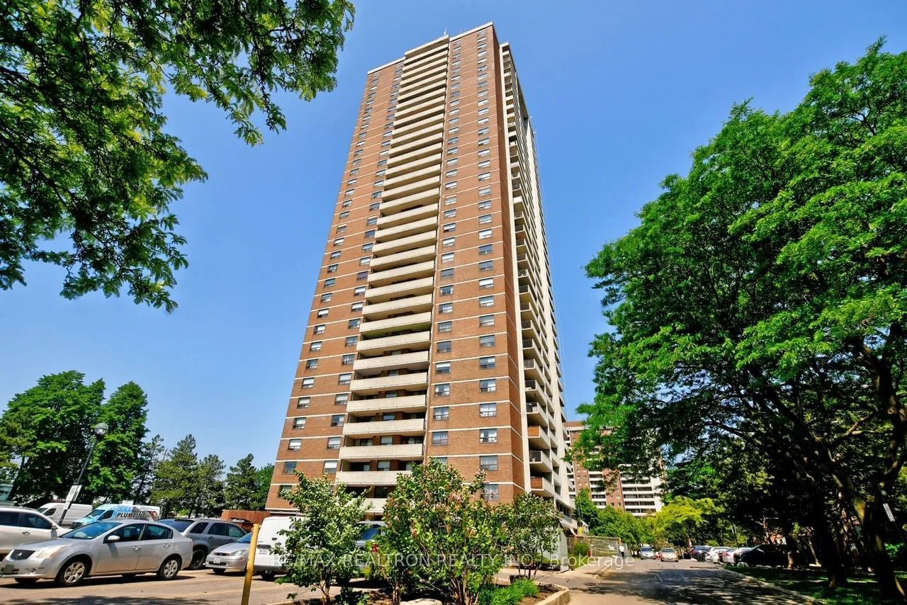 10 Tangreen Crt Carrington Tower Condos 3 Beds 2 Baths Unit 1206