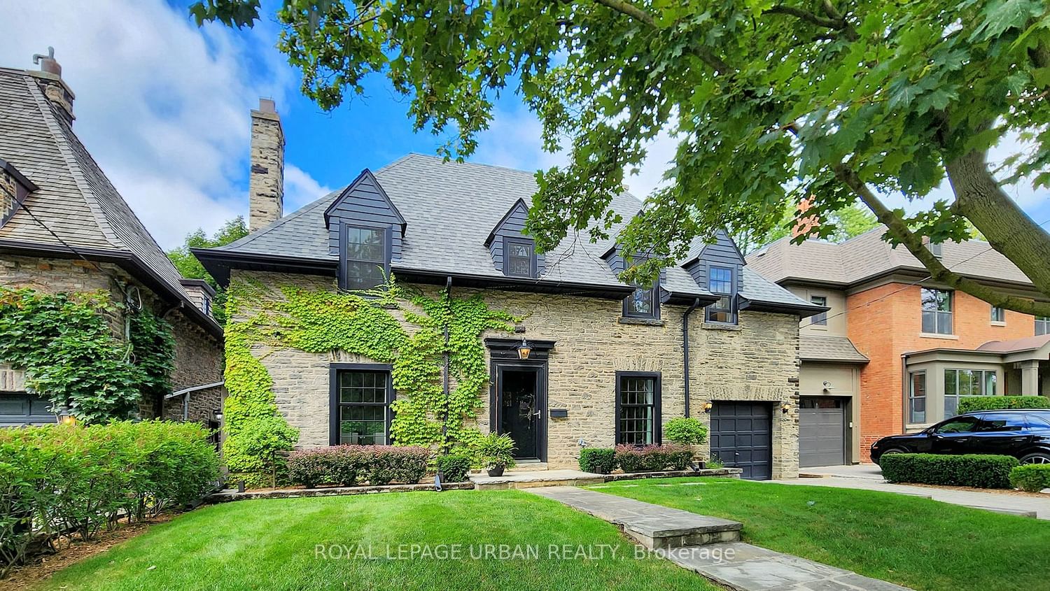 45 Bennington Heights Dr 4 Beds 3 Baths