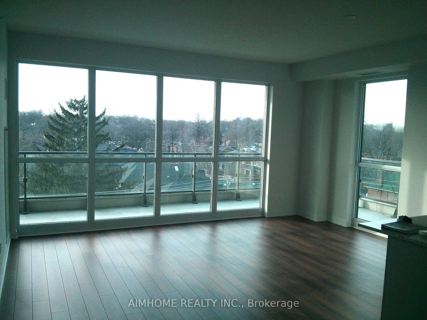 60 Berwick Ave The Berwick Condos 2 Beds 2 Baths Unit 608