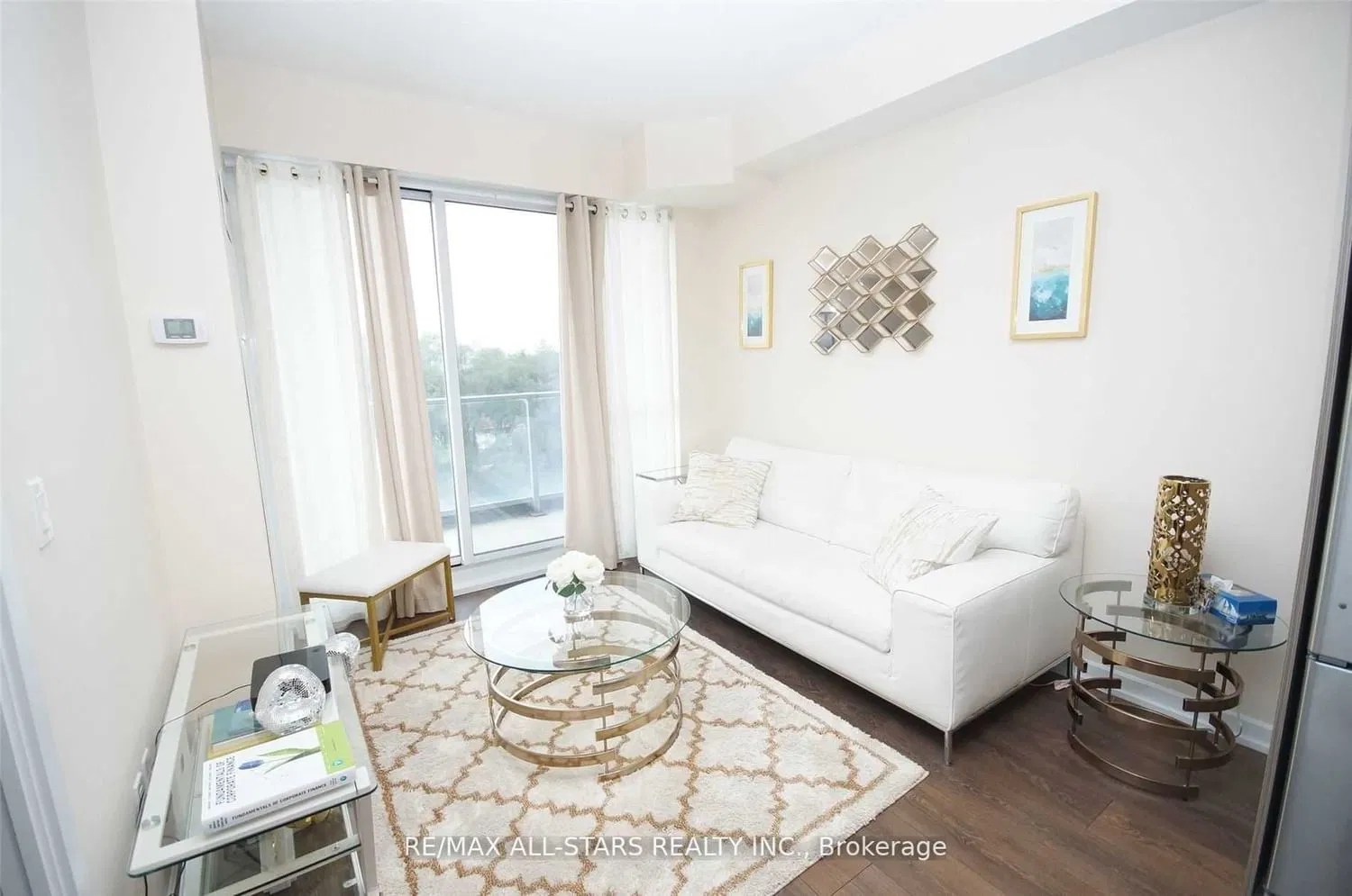 52 Forest Manor Rd The Colours of Emerald City Condos 1 Bed + 1 2