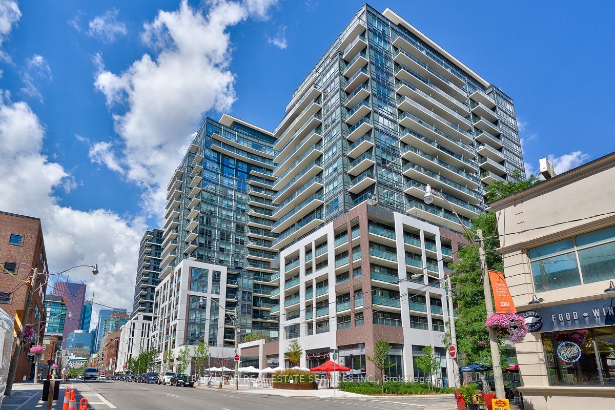460 Adelaide St E Axiom Condos 2 Beds 2 Baths Unit 620
