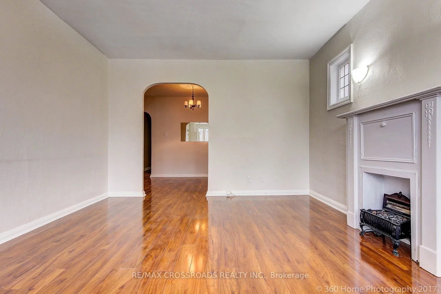 122 Braemar Ave 2 Beds 1 Bath Unit mainf