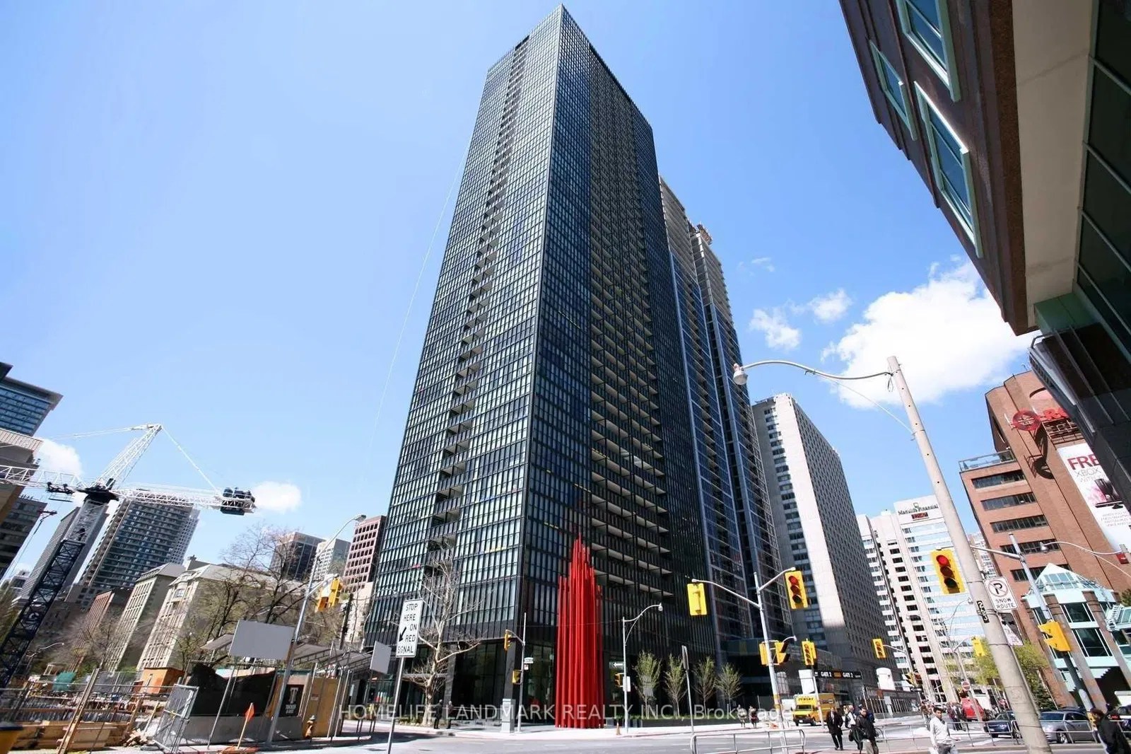 110 Charles St E X Condos 1 Bed + 1 1 Bath Listed for Rent