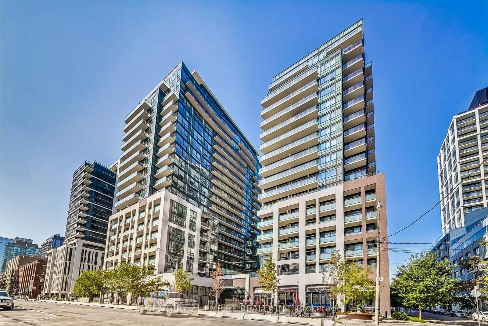 460 Adelaide St E Axiom Condos 1 Bed 1 Bath Unit 1131