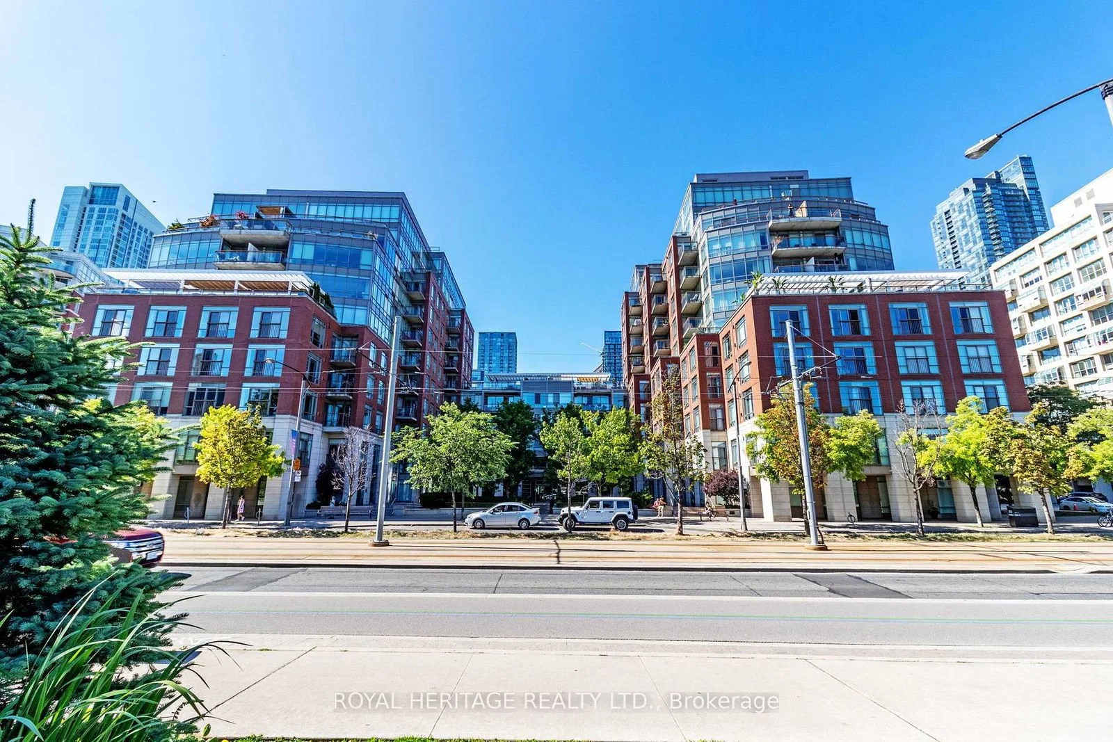 500 Queens Quay W 500 Queens Quay West 2 Beds 2 Baths Unit 802E