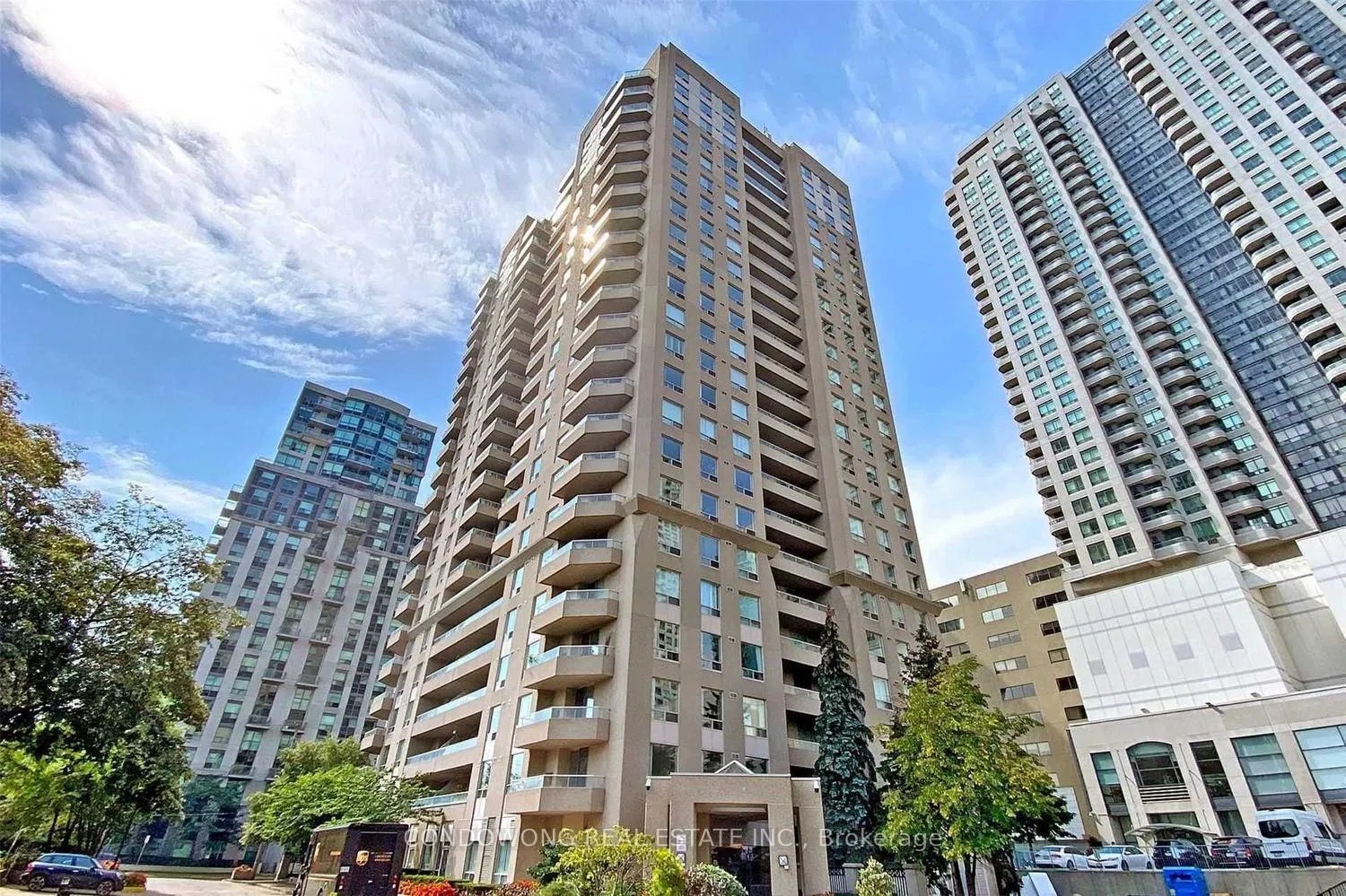 35 Empress Ave Empress Plaza Condos 2 Beds 2 Baths Unit 607