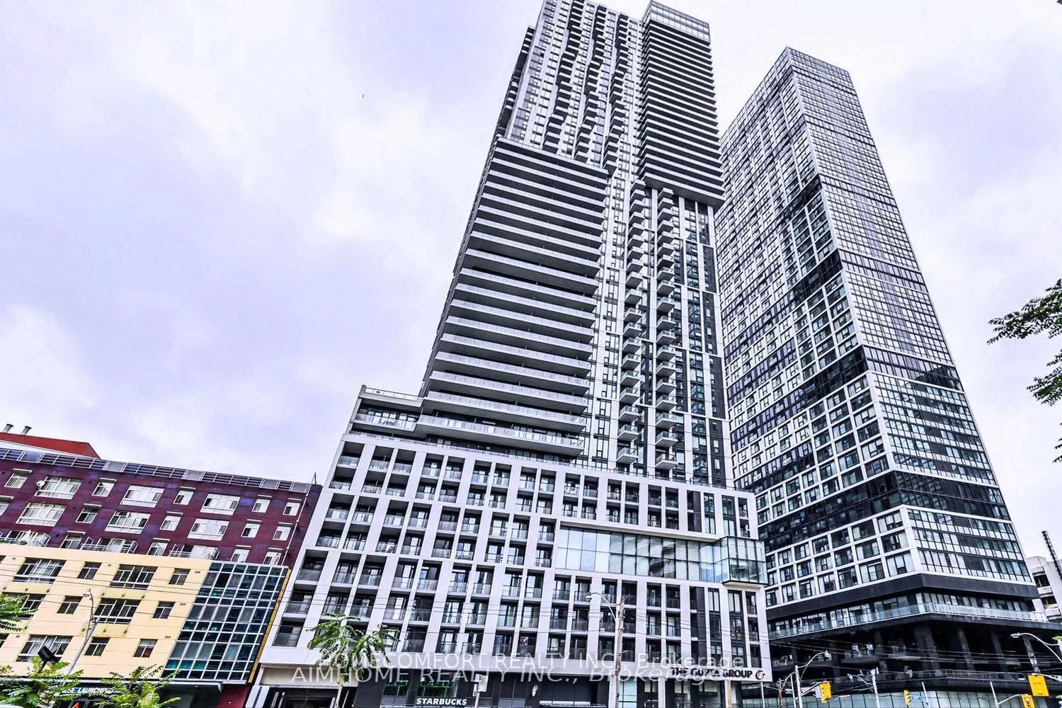 251 Jarvis St Dundas Square Gardens Condos 1 Bed + 1 1 Bath Unit 1235