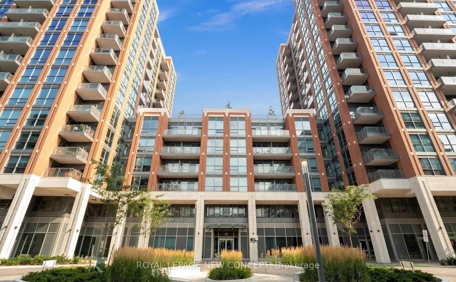 31 Tippett Rd Southside Condos 2 Beds 2 Baths Unit 107 Listed For Rent