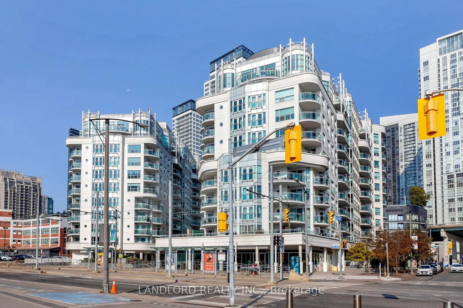 600 Queens Quay W Queens Harbour 2 Beds + 1 2 Baths Unit 1005