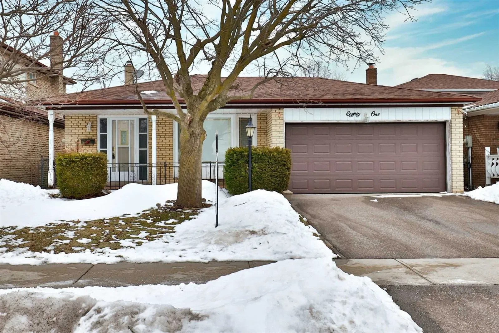 81 Clappison Blvd 4 Beds 3 Baths