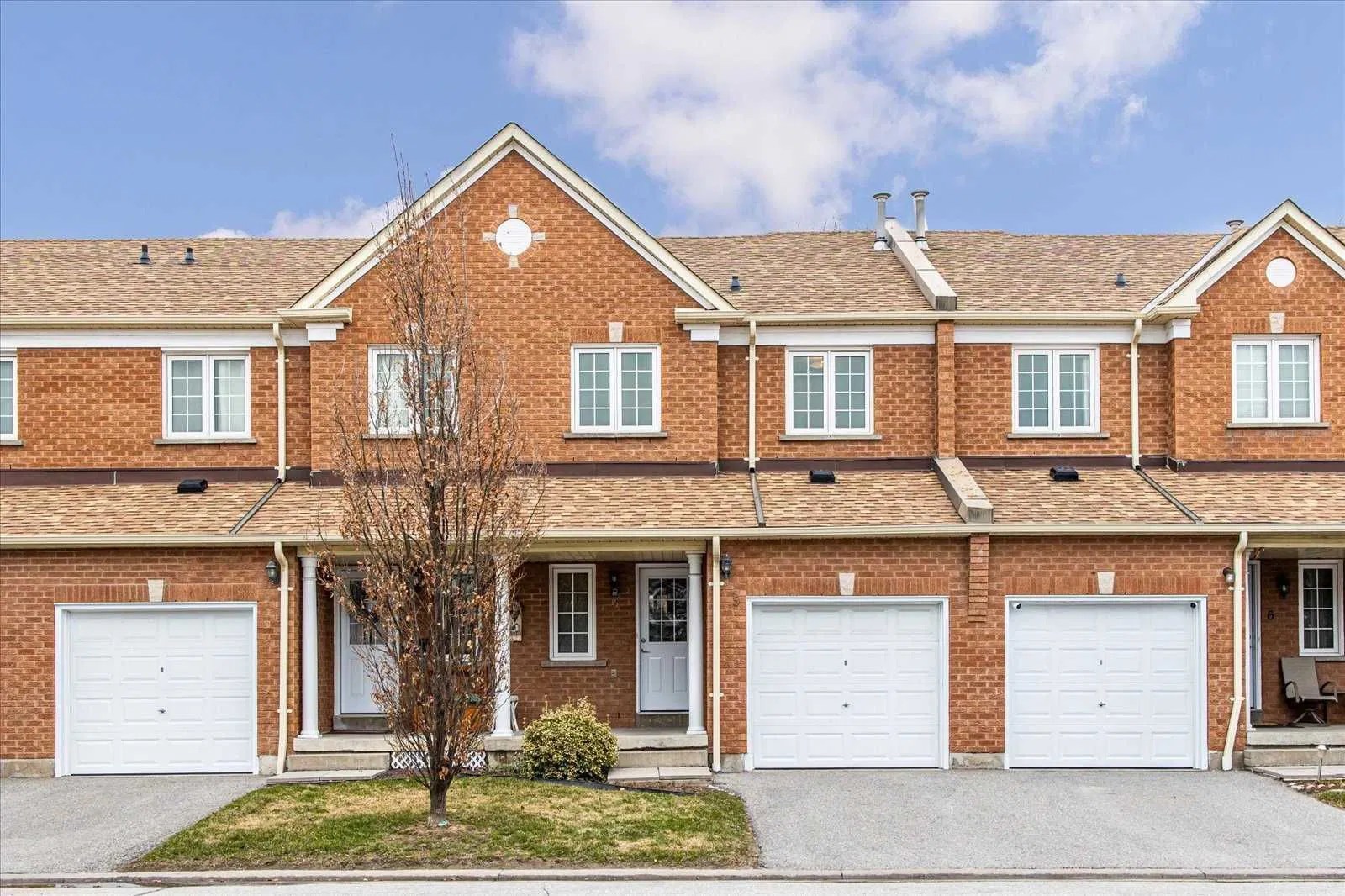 10 Bassett Blvd 10 Bassett Blvd Townhomes 3 Beds 3 Baths Unit 5