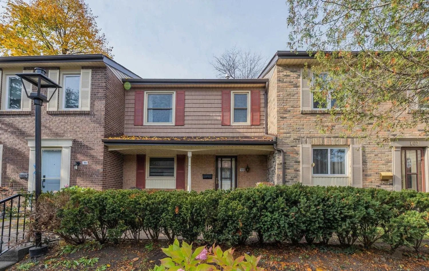 125 Palmdale Dr Palmdale Drive Townhomes 3 Beds 2 Baths Unit