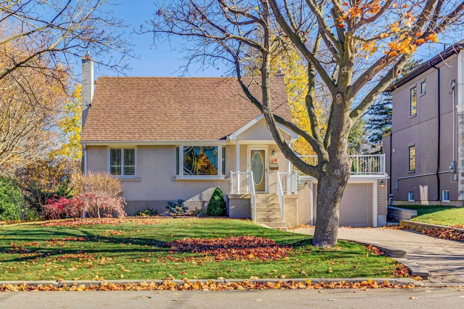 69 Scarborough Heights Blvd 3 Beds 2 Baths