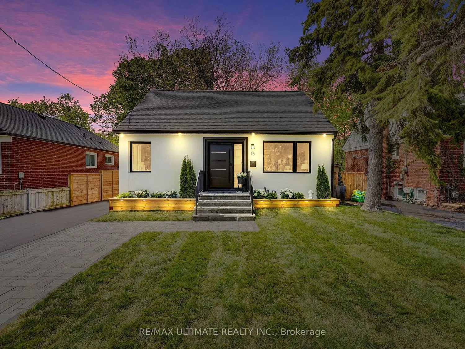 16 Glencrest Blvd 3 Beds + 2 4 Baths