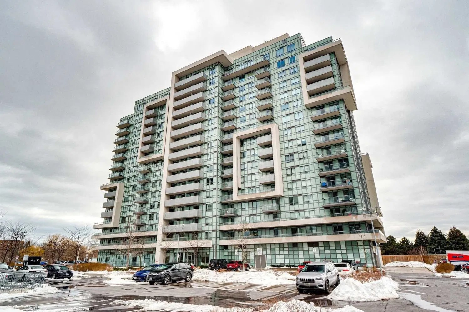 1346 Danforth Rd Danforth Village Estates 1 Bed + 1 1 Bath Unit
