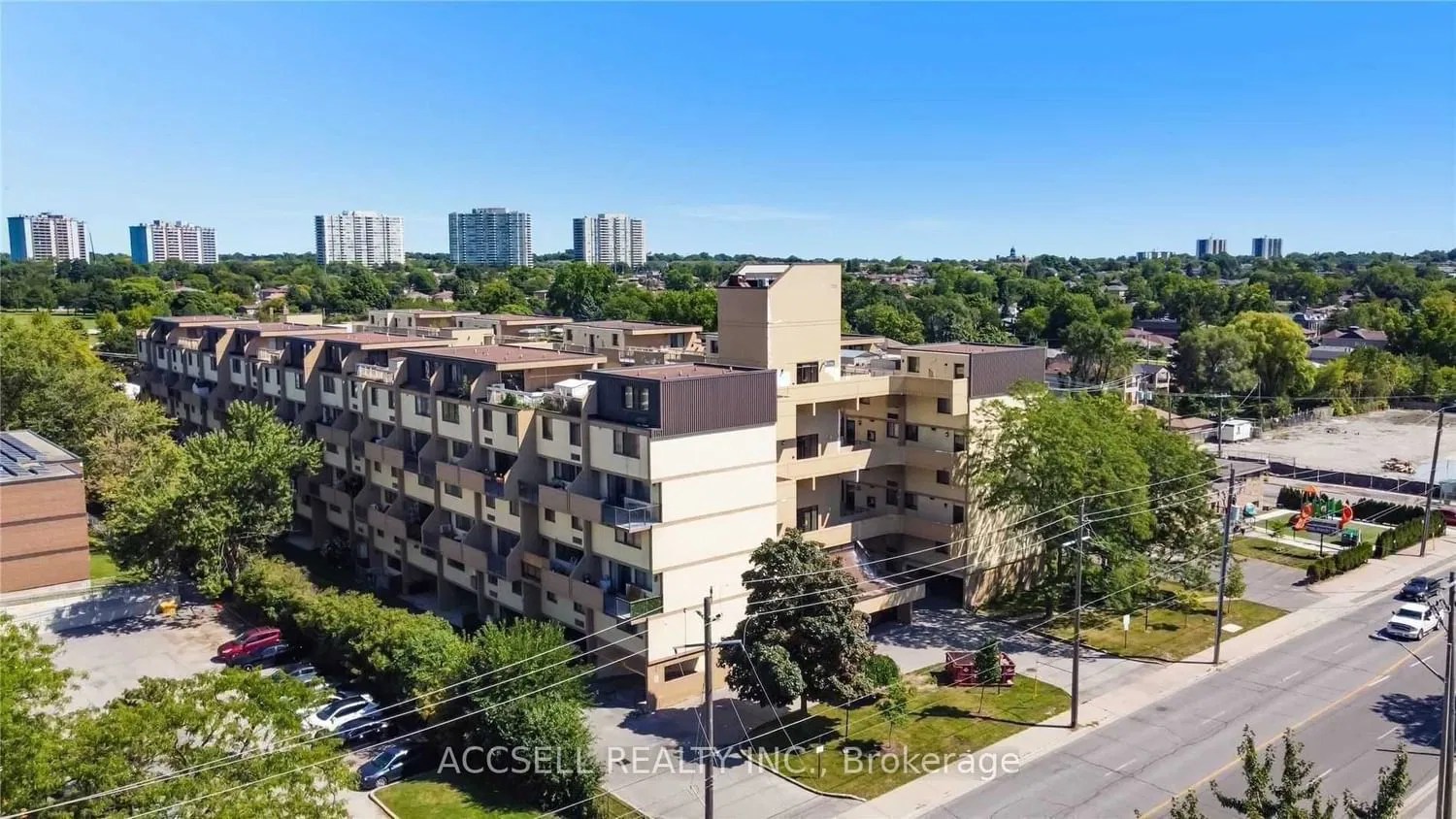 665 Kennedy Rd 665 Kennedy Road Condos 3 Beds 2 Baths Unit 507