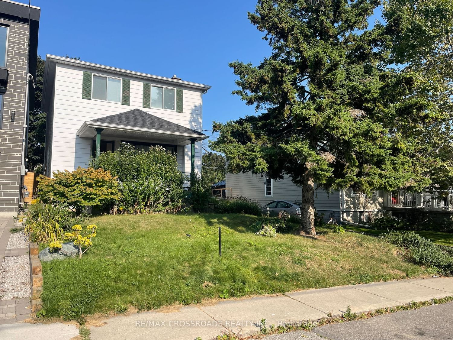 147 Westbourne Ave 3 Beds + 1 2 Baths