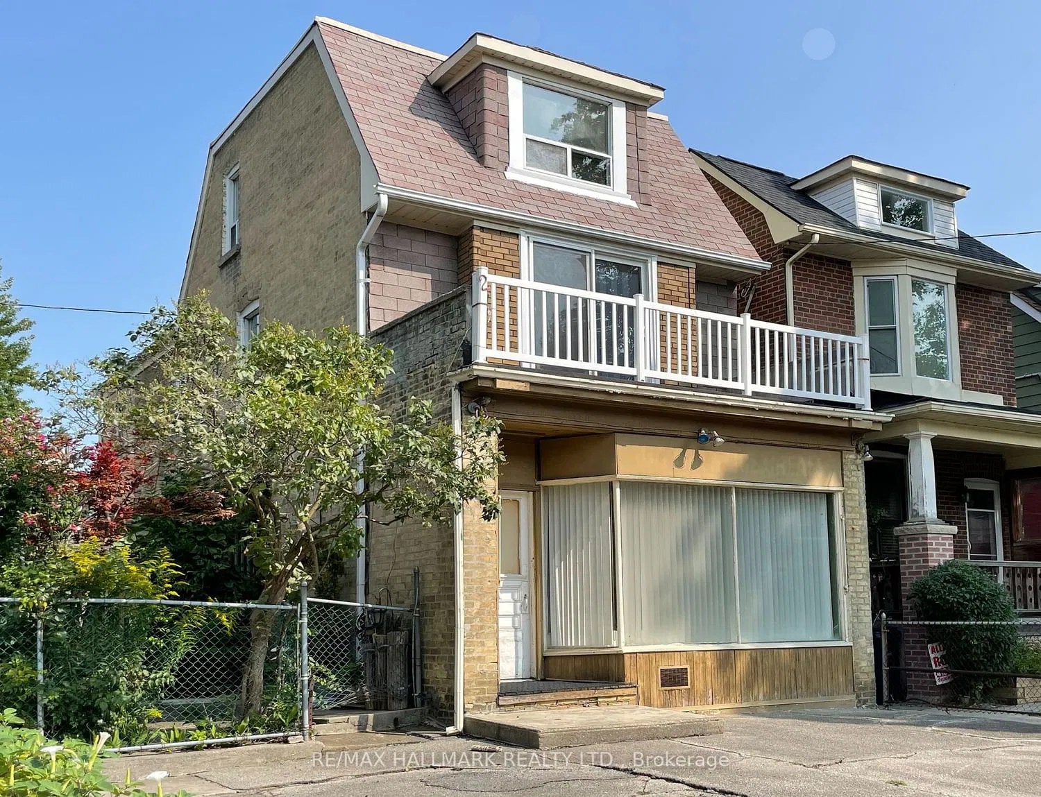 2 Fielding Ave 6 Beds 2 Baths