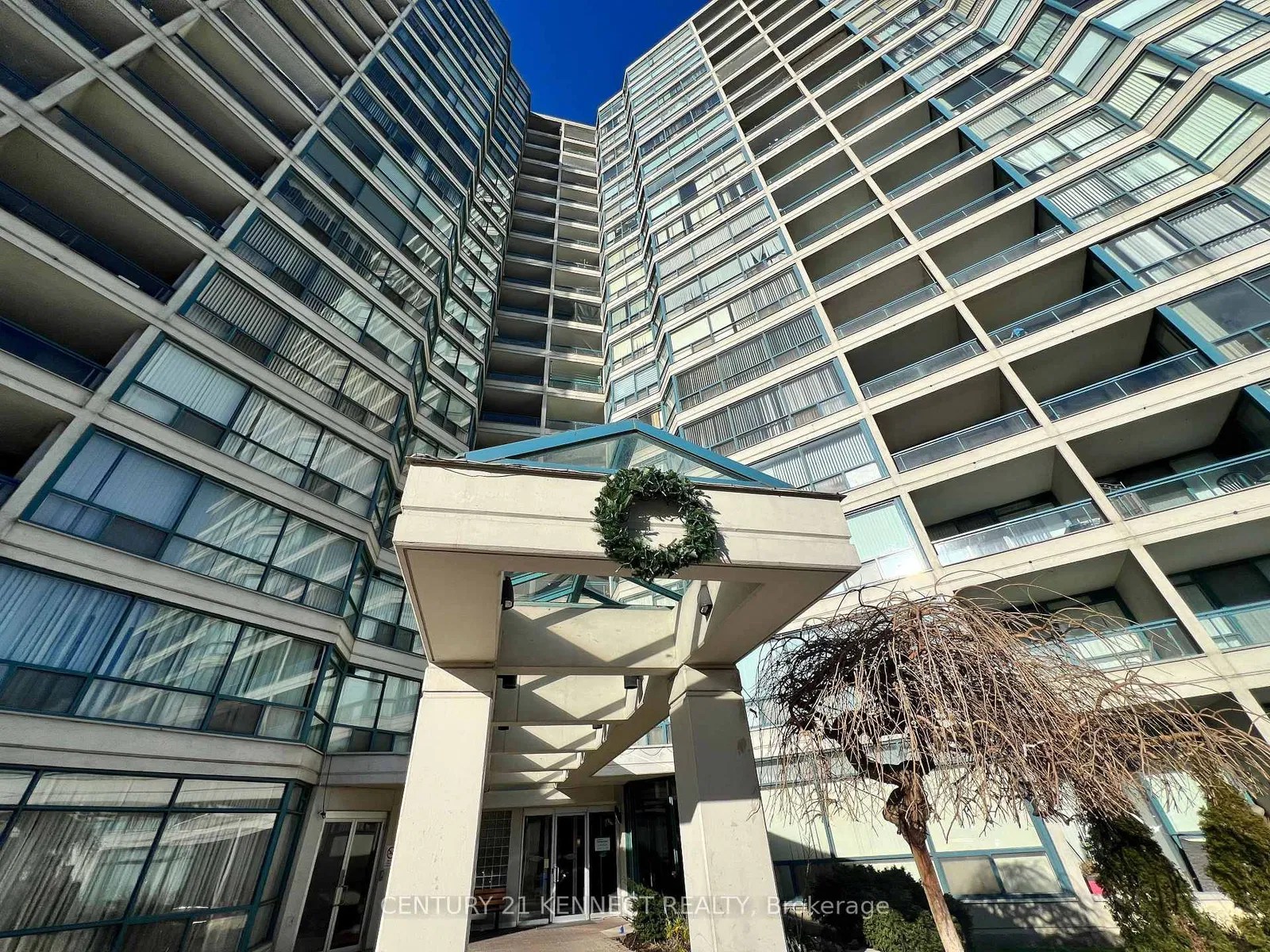 4725 Sheppard Ave 4725 Sheppard Condos 2 Beds 2 Baths Unit 604