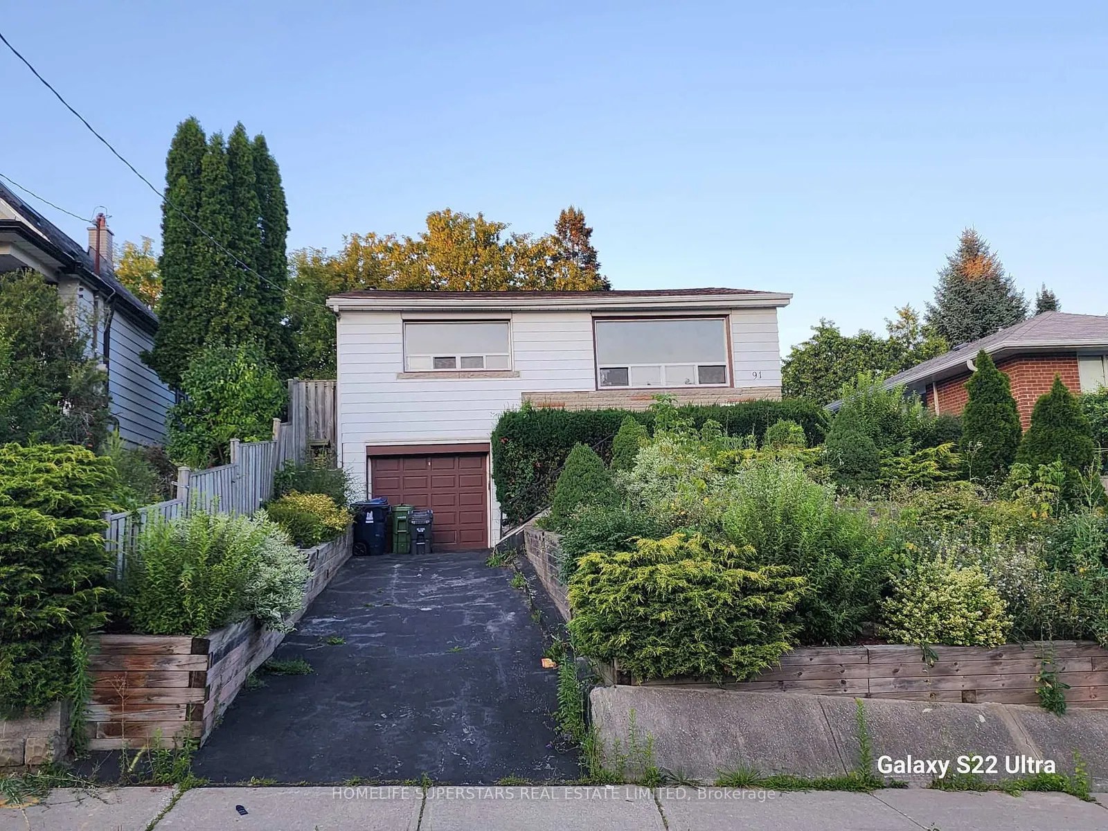 91 Pitt Ave 3 Beds + 1 1 Bath