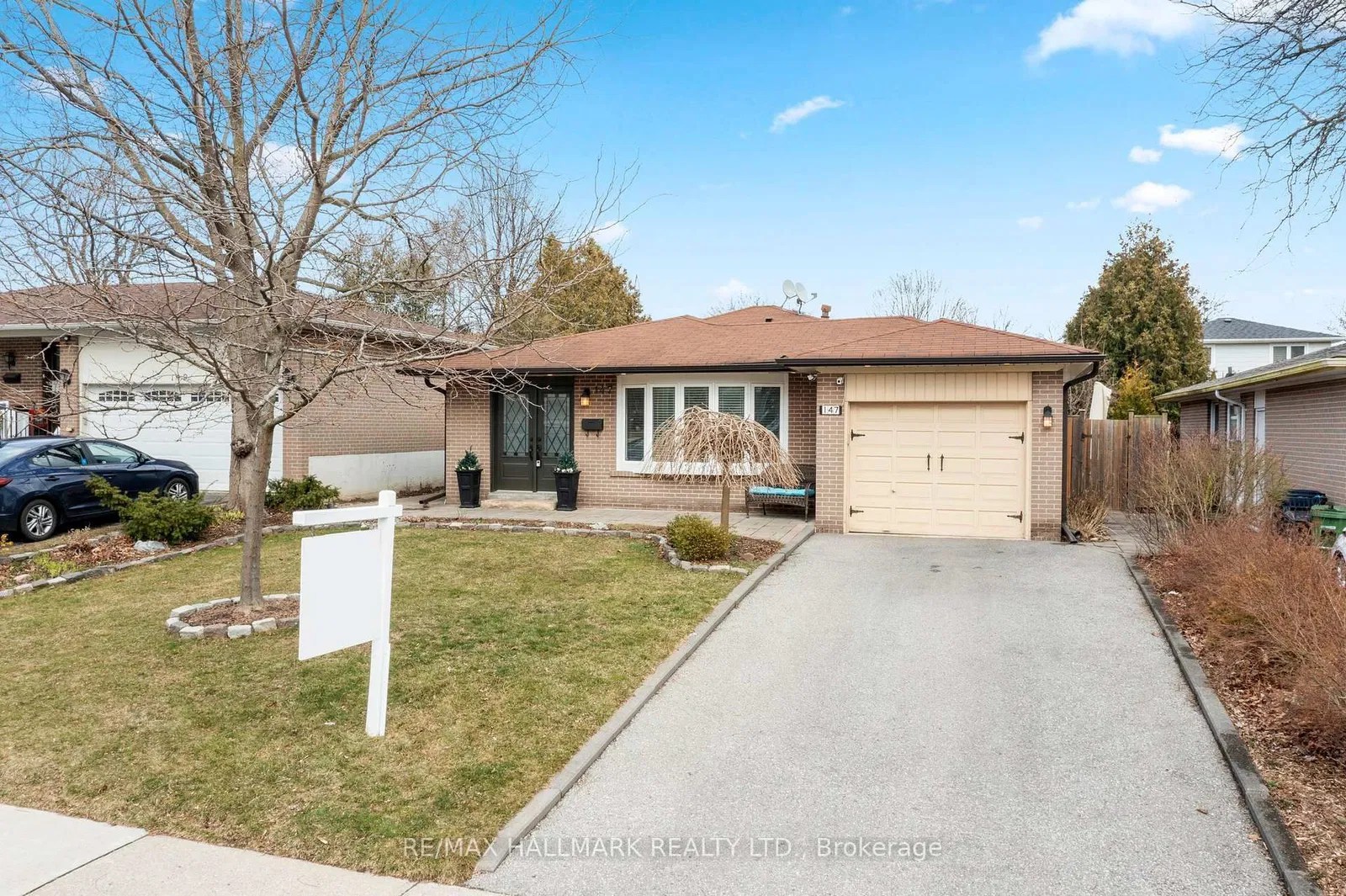 147 Centennial Rd 3 Beds + 1 2 Baths