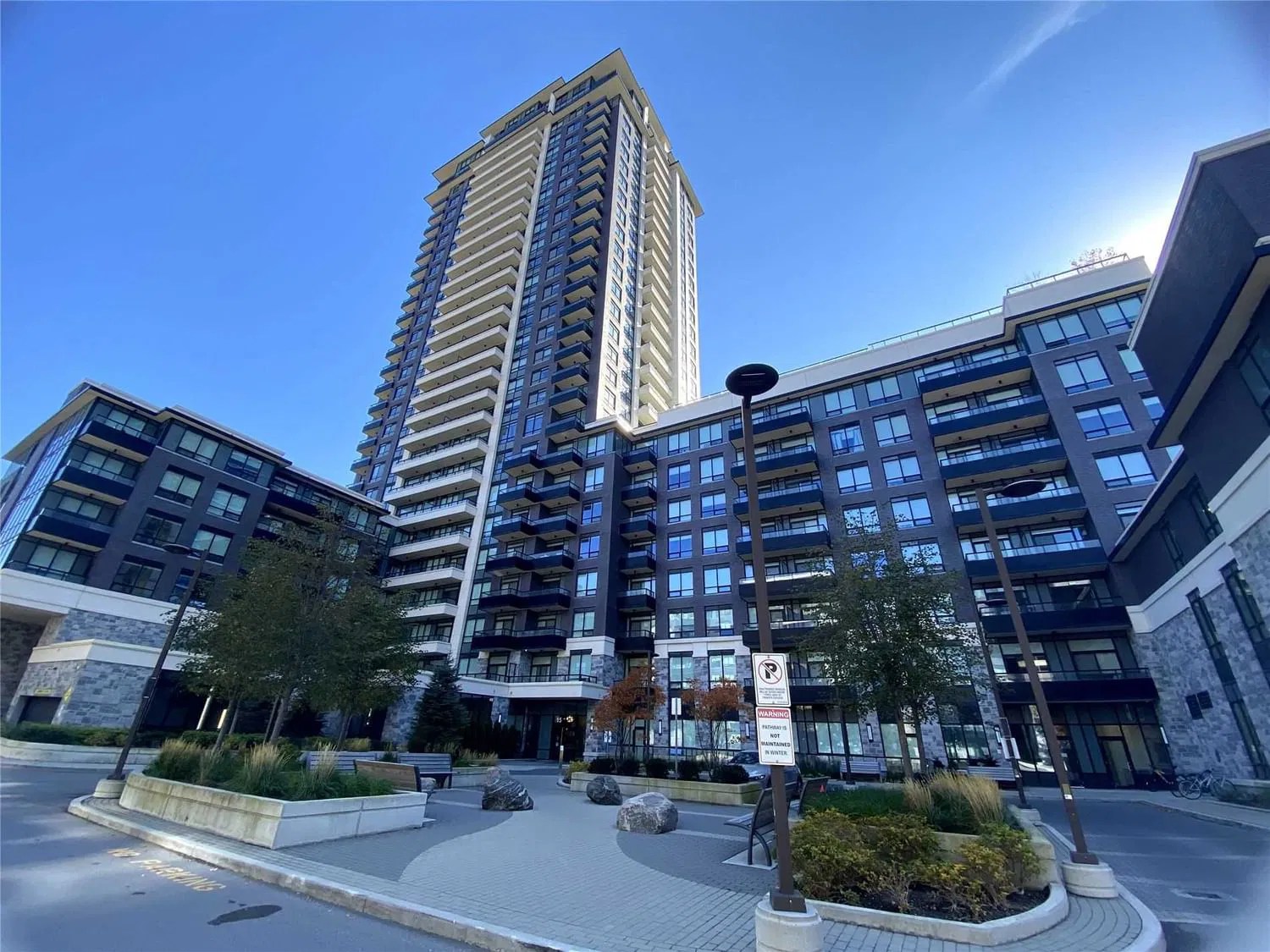 15 Water Walk Dr Riverside Uptown Markham Condos 1 Bed 1 Bath