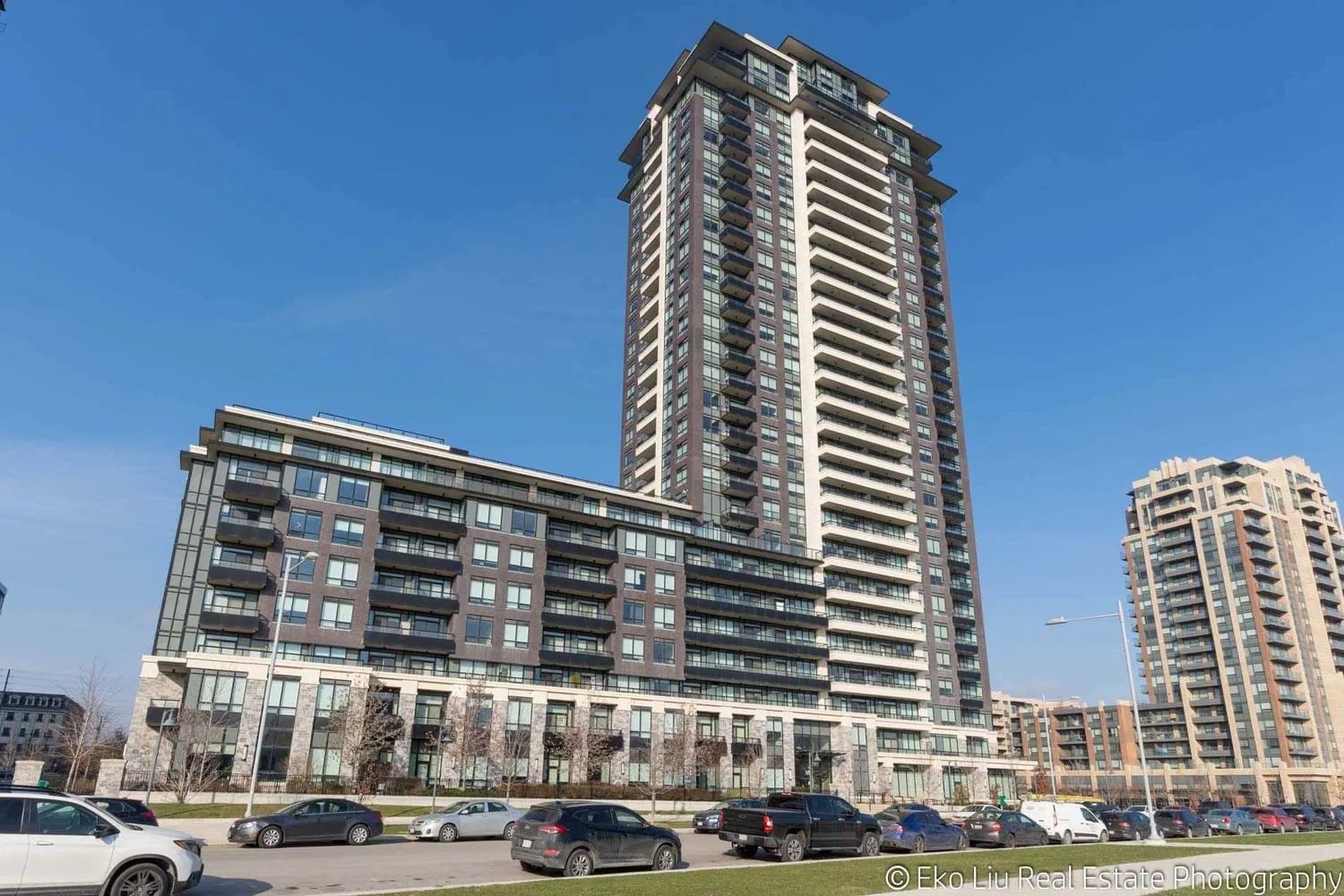 15 Water Walk Dr Riverside Uptown Markham Condos 2 Beds 2 Baths