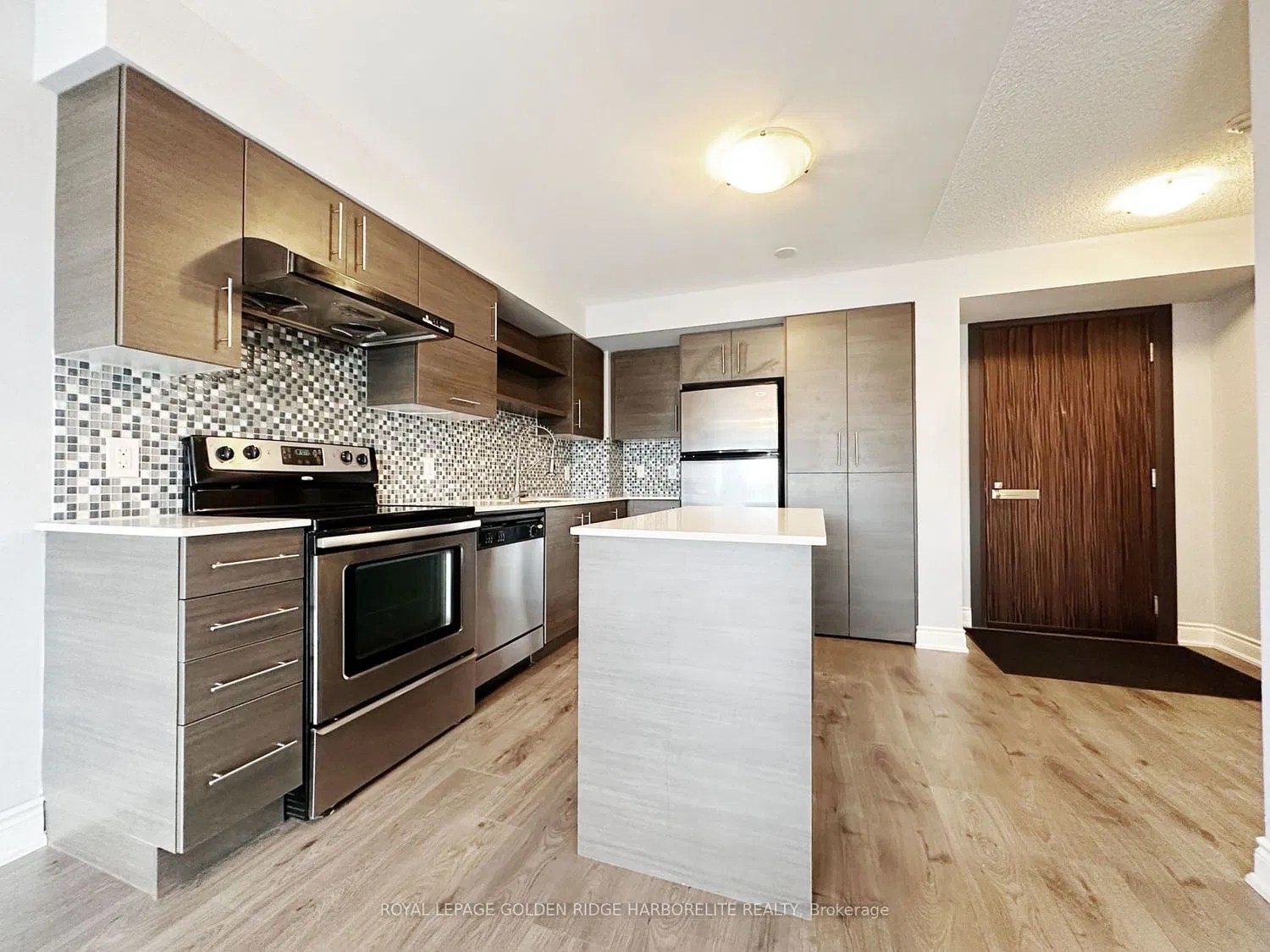 273 South Park Rd Eden Park Towers Condos 2 Beds 2 Baths Unit 212