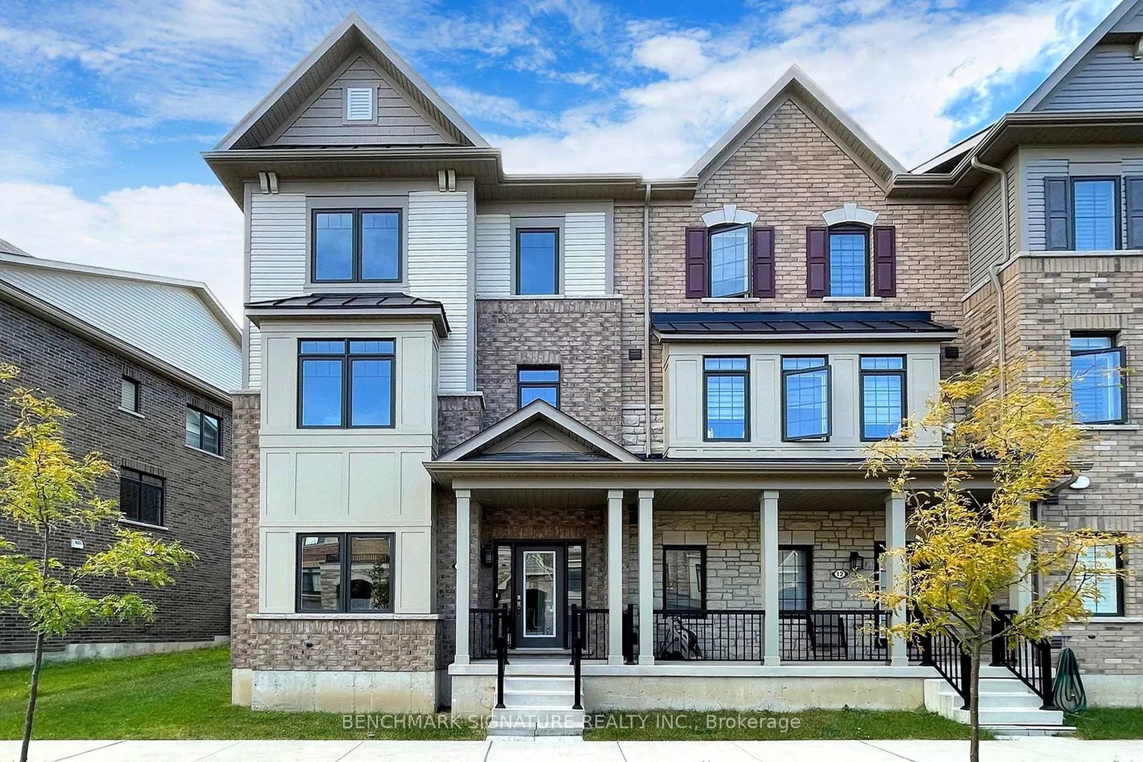 10 Isabella Peach Dr 4 Beds + 1 3 Baths Listed for Sale strata.ca