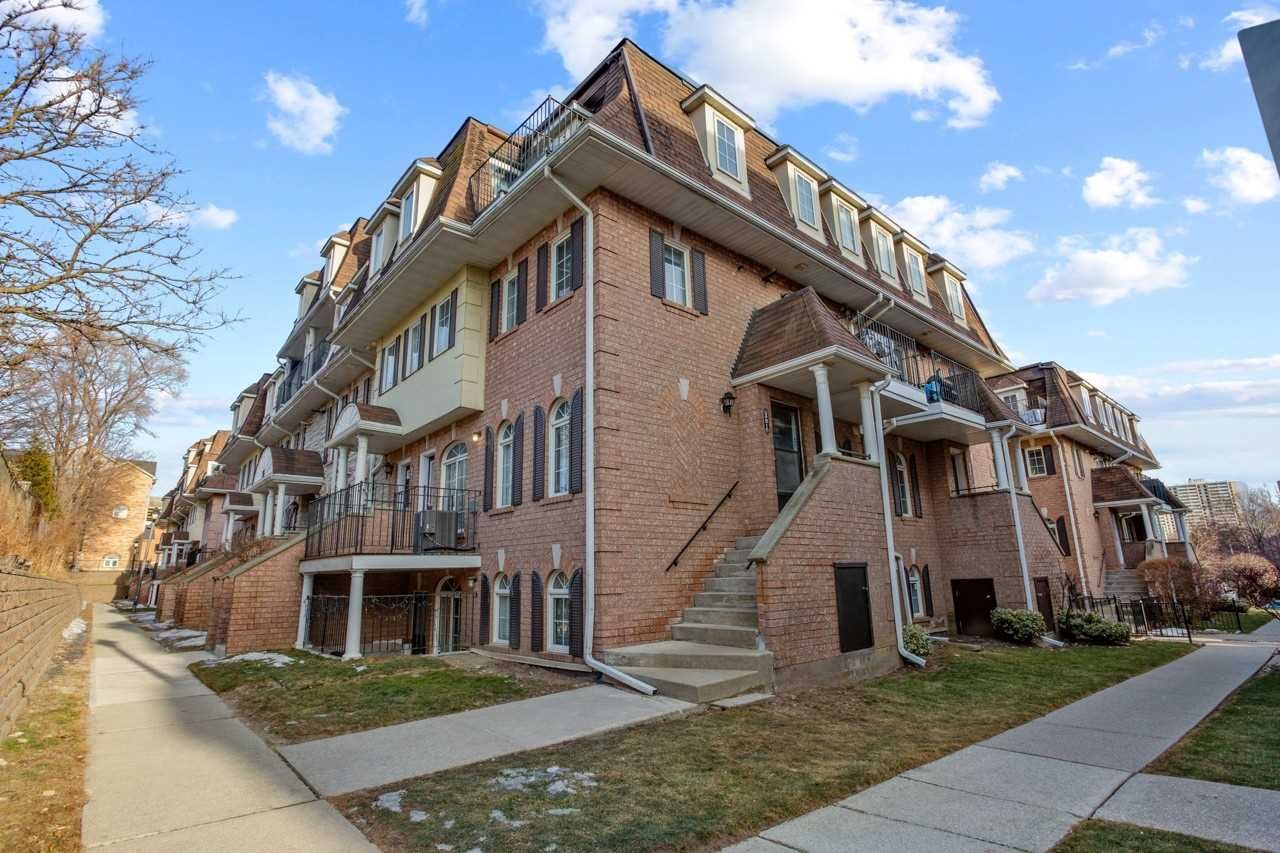 66 Sidney Belsey Cres Sidney Belsey Crescent Townhomes 3 Beds 2