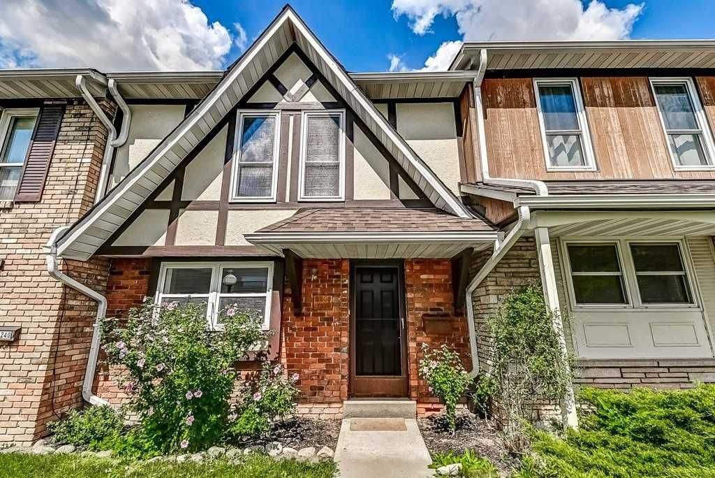 2240 Upper Middle Rd 22162260 Upper Middle Road Townhomes 3 Beds