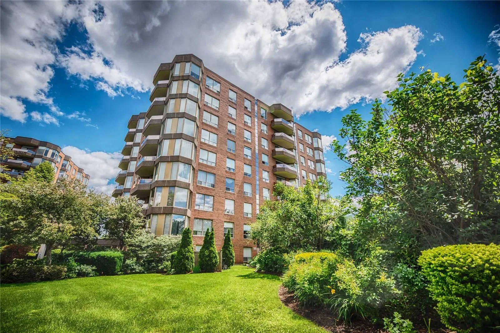 1903 Pilgrims Way The Arboretum Condos 2 Beds 2 Baths Unit 706