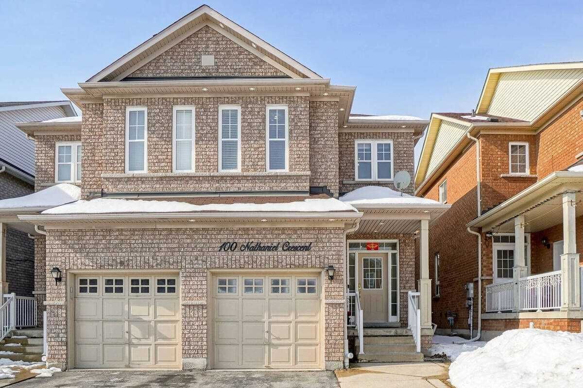 100 Nathaniel Cres 3 Beds + 1 4 Baths strata.ca