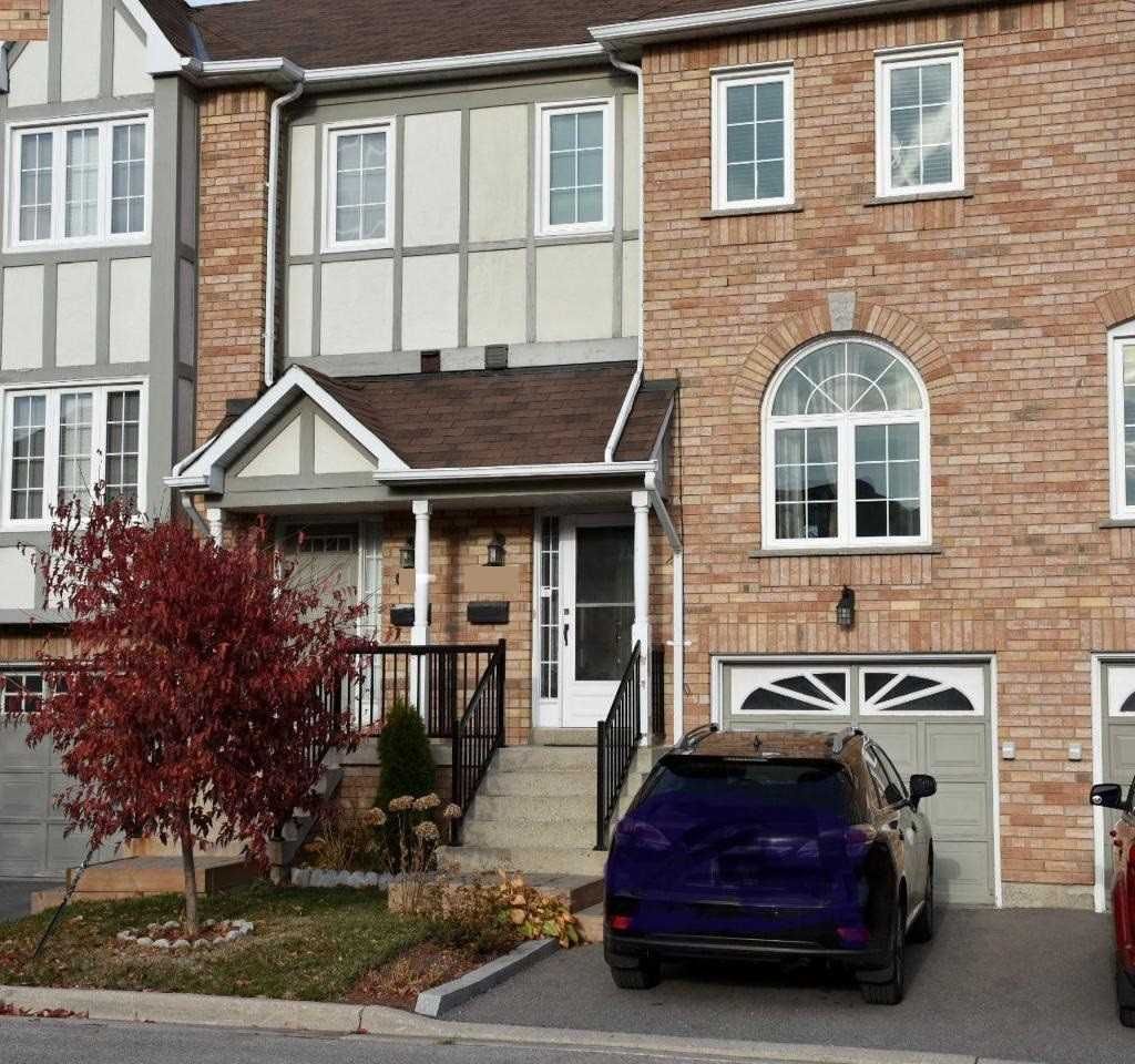 2350 Britannia Rd W Sugarbush Townhomes 3 Beds 2 Baths Unit 24