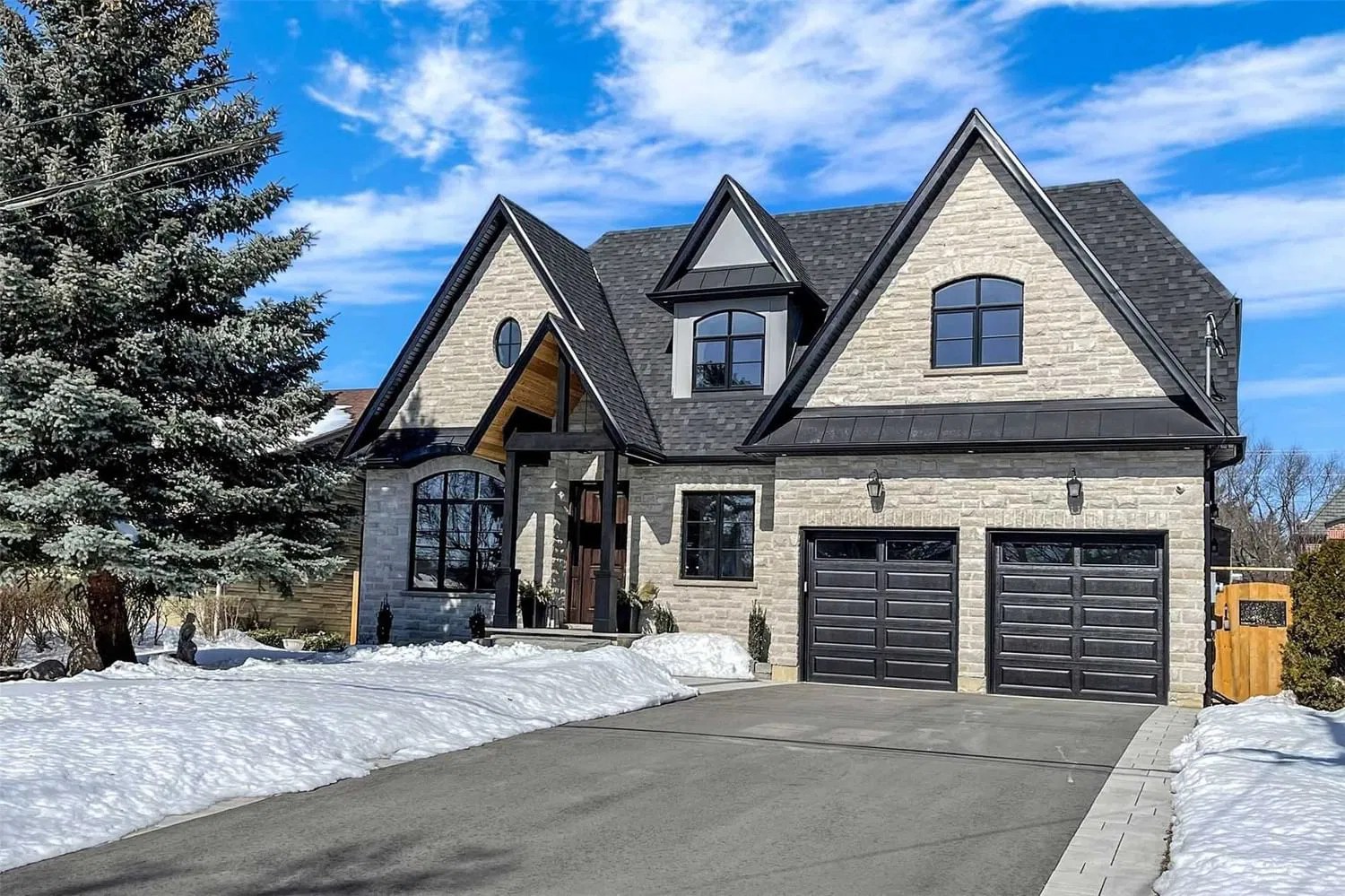 20 Graywood Dr 4 Beds + 1 5 Baths