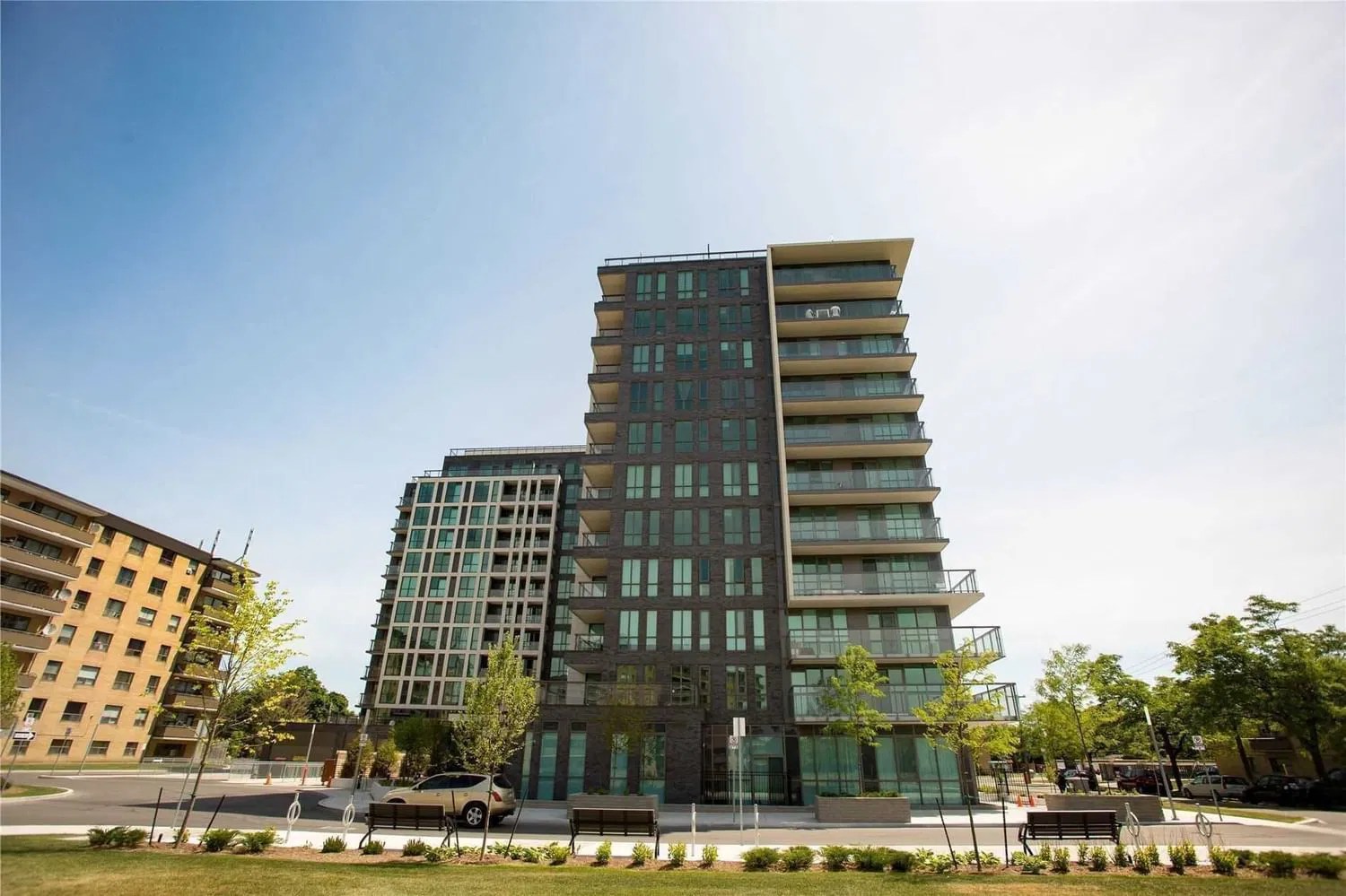 80 Esther Lorrie Dr Cloud 9 Condos 2 Beds + 1 2 Baths Unit 812