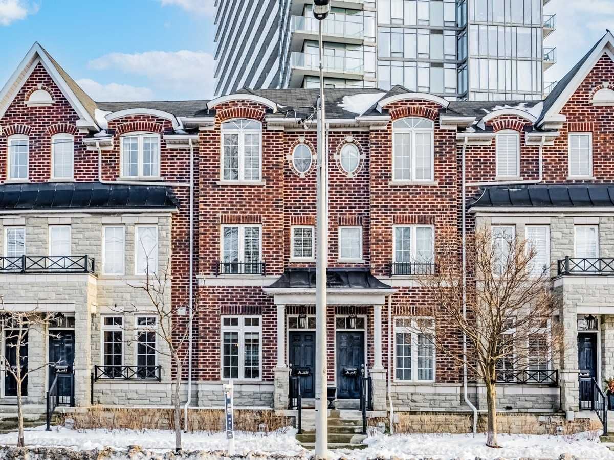 99 The Queensway Windermere by The Lake Townhomes 3 Beds 3 Baths