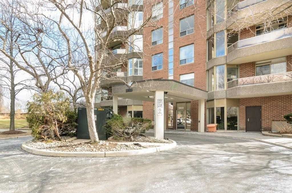 1903 Pilgrims Way The Arboretum Condos 2 Beds 2 Baths Unit 401 strata.ca
