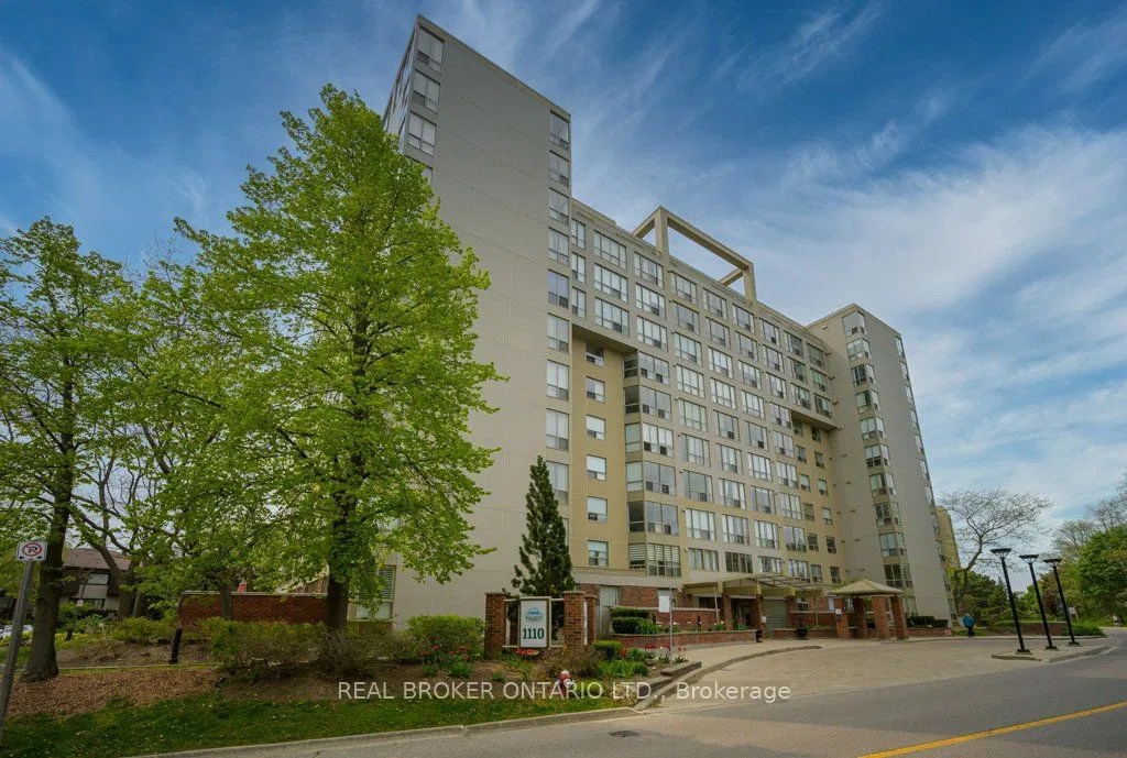 1110 Walden Circ Walden Circle Townhomes 2 Beds 2 Baths Unit 806