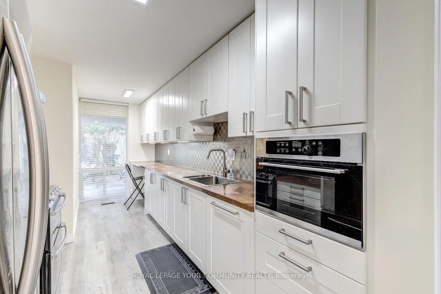 17 Four Winds Dr Four Winds Drive Condos 3 Beds + 1 4 Baths