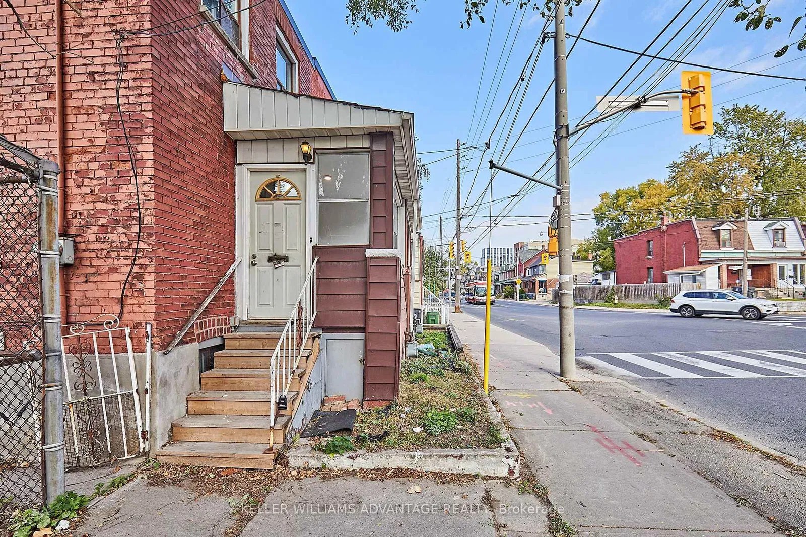 232 Old Weston Rd 2 Beds + 1 3 Baths Listed for Rent strata.ca