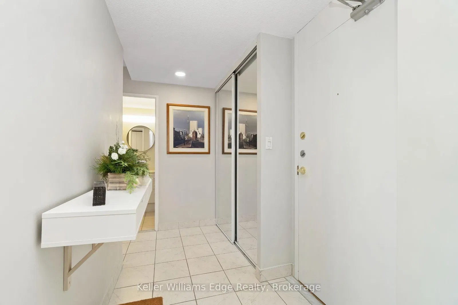 240 Scarlett Rd Lambton Square 2 Beds 2 Baths Unit 1612 Listed