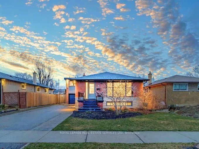 4 Shipley Rd 3 Beds 2 Baths